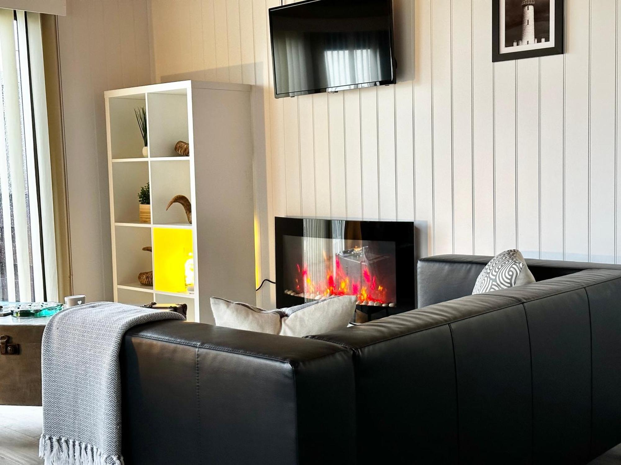 סטרנריר Lodge Cabin With Fabulous Views - Farm Holiday מראה חיצוני תמונה