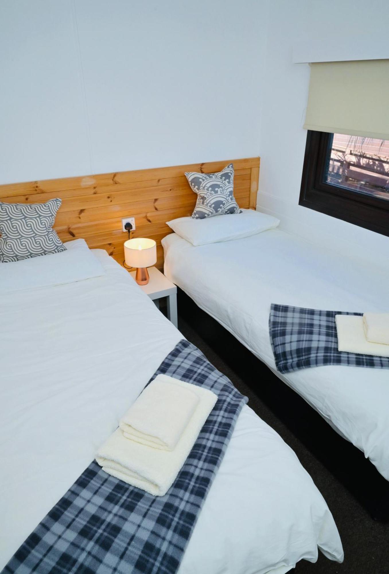 סטרנריר Lodge Cabin With Fabulous Views - Farm Holiday מראה חיצוני תמונה
